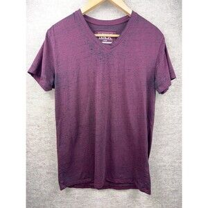 Buckle Black Men’s Size Large Maroon Thin Vneck